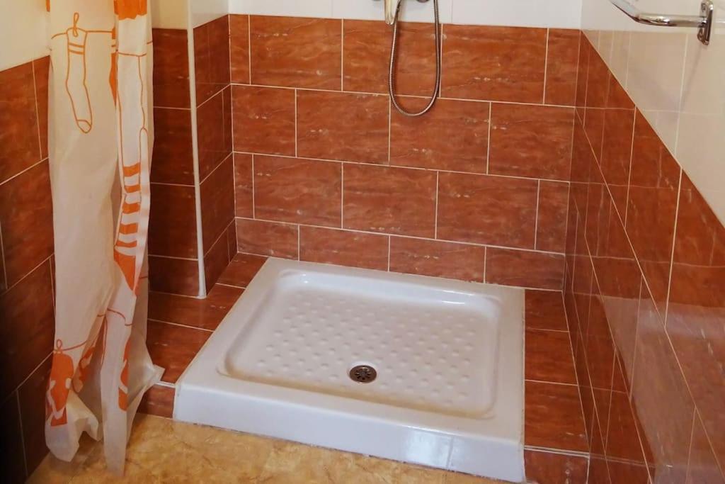 Casa Rubi Townhouse Lanjaron Exterior photo