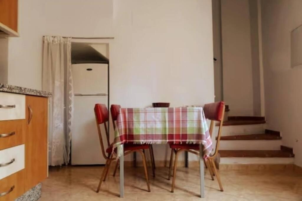 Casa Rubi Townhouse Lanjaron Exterior photo
